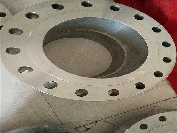 碳鋼(gāng)法蘭煆燒衝壓加工全過程